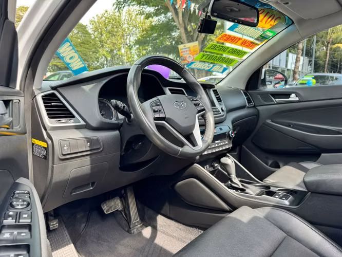 HYUNDAI TUCSON GLS-2018-AUTO-SHIFT TRONIC-TDI-4X2-9.975.000 - Imagen 5