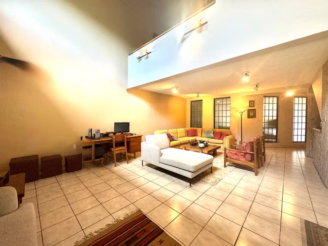CASA EN VENTA 480 Mt2 EN FRESES CURRIDABAT - Imagen 3