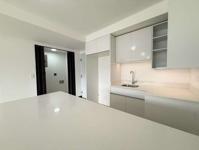 Apartamento en Alquiler en Condominio KHAYA Curridabat Cerca de Aleste 3 Habitaciones 2 Baños 2 parqueos - Imagen 9