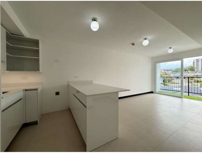 Apartamento en Alquiler en Condominio KHAYA Curridabat Cerca de Aleste 3 Habitaciones 2 Baños 2 parqueos - Imagen 2