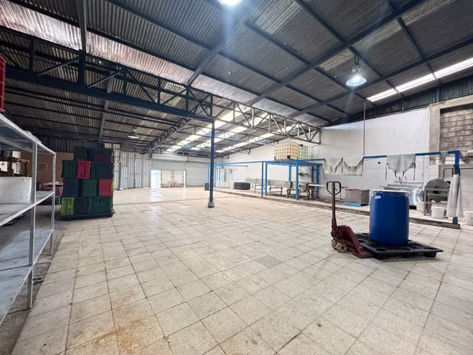 Venta de propiedad comercial (Bodega) San Nicolás de Cartago - Imagen 5
