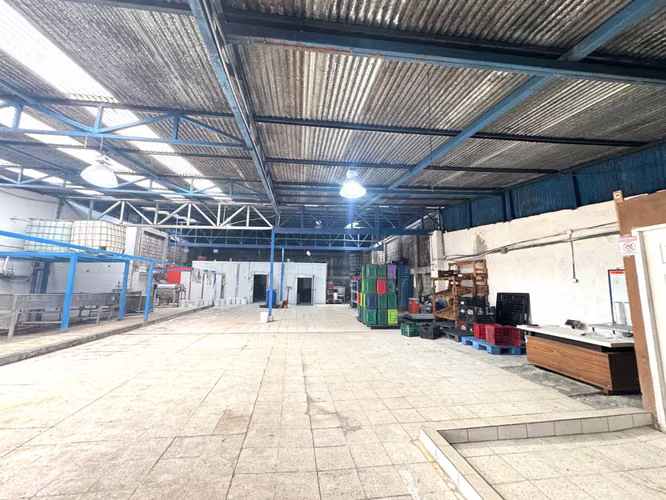 Venta de propiedad comercial (Bodega) San Nicolás de Cartago