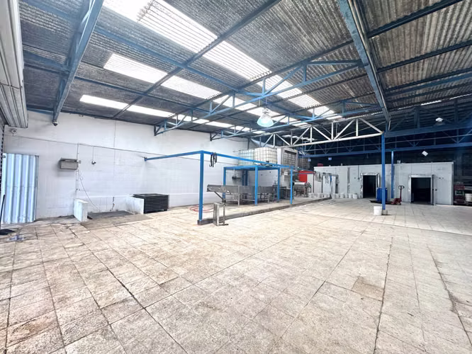 Venta de propiedad comercial (Bodega) San Nicolás de Cartago - Imagen 4