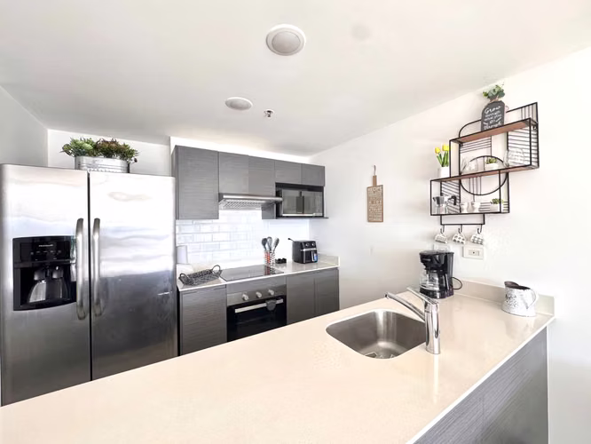 Venta de Apartamento amueblado en U Nunciatura Rohrmoser San José - Imagen 5