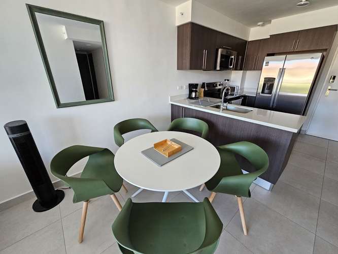 Alquiler apartamento amueblado 2 habitaciones. Condominio Altamira, San Pablo de Heredia - Imagen 2