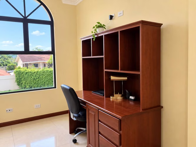 TOWNHOUSE DE LUJO EN ALQUILER, EN HEREDIA. 23-253 - Imagen 8