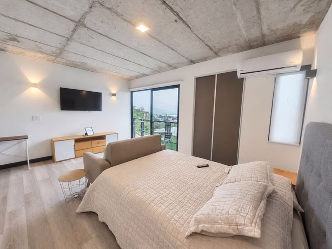 Alquiler de estudio amueblado en Pozos de Santa Ana con balcón, piscina y gimnasio - Imagen 5