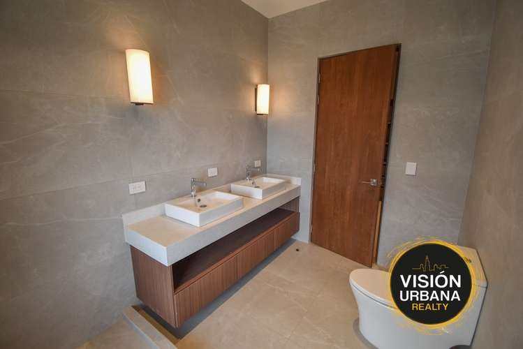 Moderna Casa para Estrenar de 4 Habitaciones con Piscina en Los Laureles, Escazú - Imagen 20