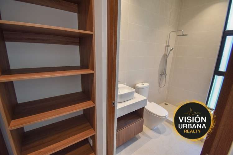 Moderna Casa para Estrenar de 4 Habitaciones con Piscina en Los Laureles, Escazú - Imagen 12