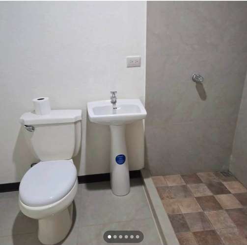 Lindo apartamento con servicios incluidos en Salitral  250.000  - Imagen 4