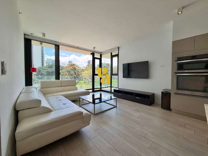 Alquiler de apartamento de 2 habitaciones amueblado frente a parque en Rohrmoser - Imagen 2