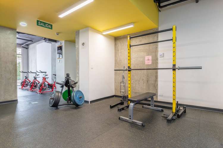 Venta de Estudio ideal para Airbnb Edificio Ifreses, Curridabat. - Imagen 13