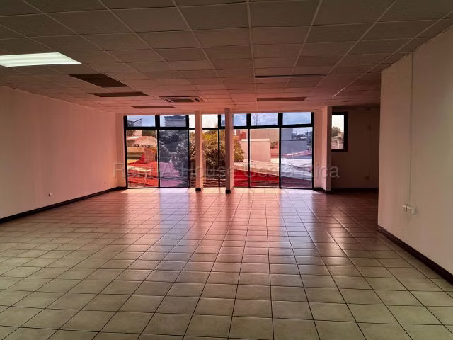 Alquiler de Local Comercial en Edificio María Luisa, San José. RAH 27-659 - Imagen 9