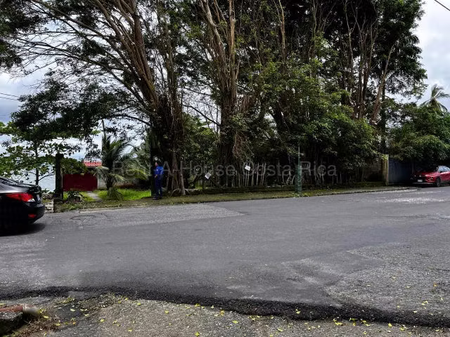 Venta de Lote en Limón-Centro.  - Imagen 2