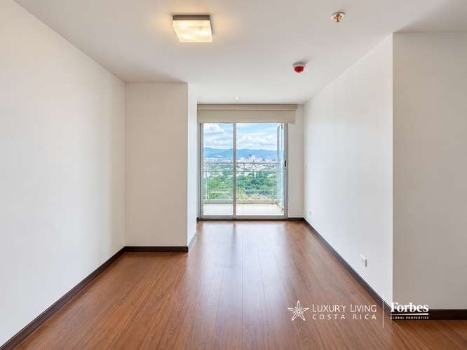 21561 - Penthouse dúplex de 3 habitaciones con vistas y balcón en Paseo Colón