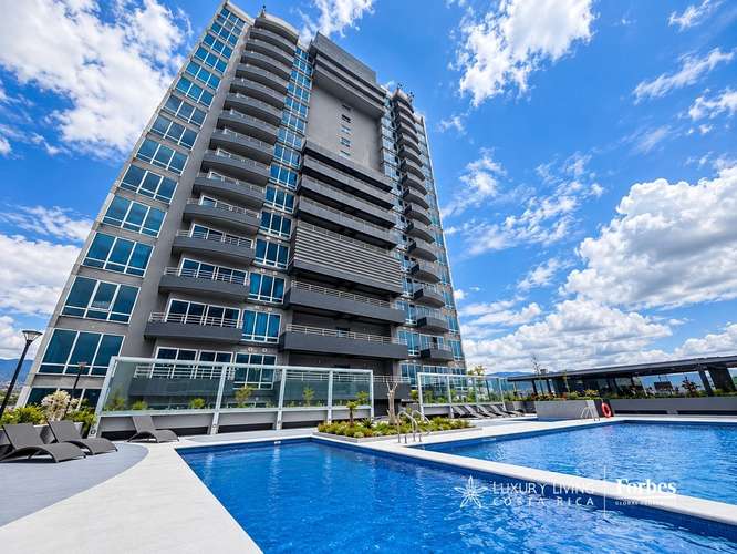 21561 - Penthouse dúplex de 3 habitaciones con vistas y balcón en Paseo Colón