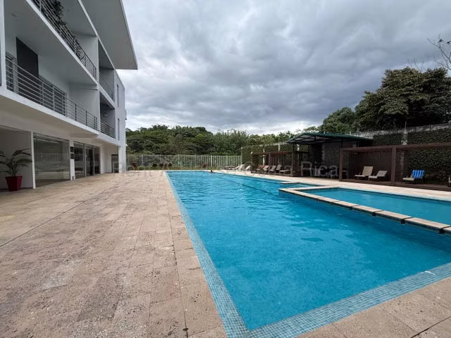 Alquiler de Moderno Apartamento Tipo Estudio en Condominio Urban Flats, Santa Ana.  - Imagen 2