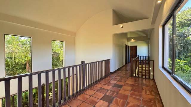 Casa Estilo Toscano en Venta en Hacienda Los Reyes | 4 Habitaciones, 1.200 m² de Terreno - Imagen 9