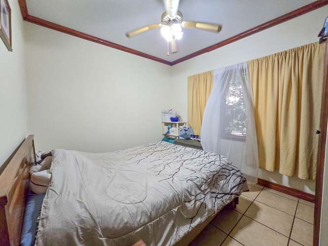 PROPIEDAD DE 3 CASAS DE UNA SOLA PLANTA CON 2.742 M2 DE LOTE EN SANTA ANA PIEDADES - Imagen 17