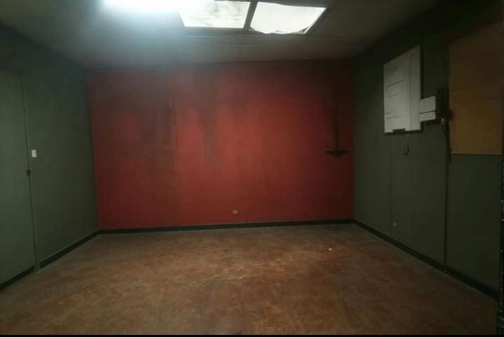 Quieres llamar la atencion colocando tu negocio en un excelente punto comercial !! - Imagen 7