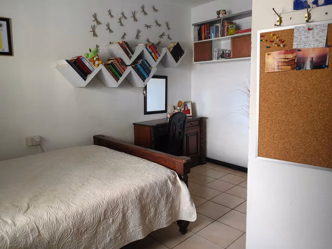 Casa independiente en Escazú Guachipelín con seguridad 24/7, 5 habitaciones y 6 estacionamientos - Imagen 16