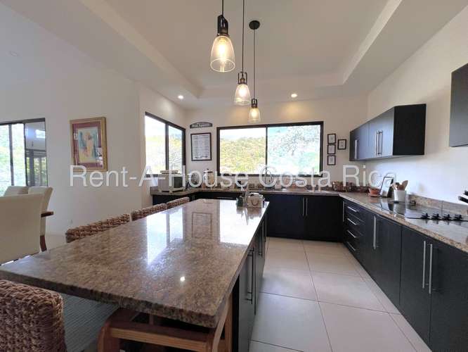 VENTA CASA MODERNA DE 1 PLANTA EN PIEDADES DE SANTA ANA | ESTUDIO MUSICAL INDEPENDIENTE | 640 m² DE LOTE | DOBLE ALTURA  - Imagen 6