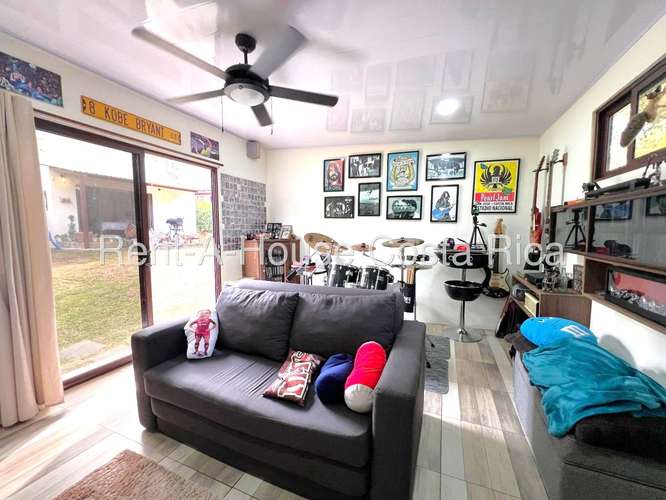 VENTA CASA MODERNA DE 1 PLANTA EN PIEDADES DE SANTA ANA | ESTUDIO MUSICAL INDEPENDIENTE | 640 m² DE LOTE | DOBLE ALTURA  - Imagen 19