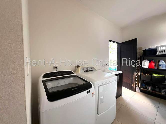 VENTA CASA MODERNA DE 1 PLANTA EN PIEDADES DE SANTA ANA | ESTUDIO MUSICAL INDEPENDIENTE | 640 m² DE LOTE | DOBLE ALTURA  - Imagen 20