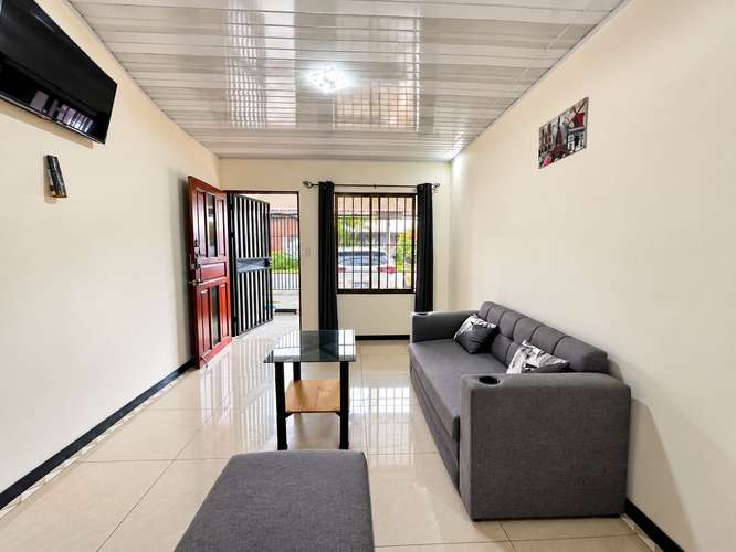 Alquiler de Apartaestudios · San José, Apartamentos · 1 hab · 45 m² - Imagen 9