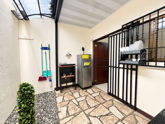 Alquiler de Apartaestudios · San José, Apartamentos · 1 hab · 45 m² - Imagen 11