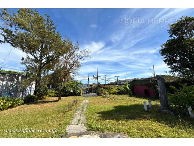 Lote en Moravia - 1000 m² - ₡378,156,500