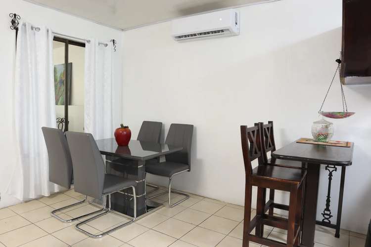 CASA FLORENCIA | Casa Moderna en Ubicación Estratégica en Florencia Centro, San Carlos. - Imagen 11