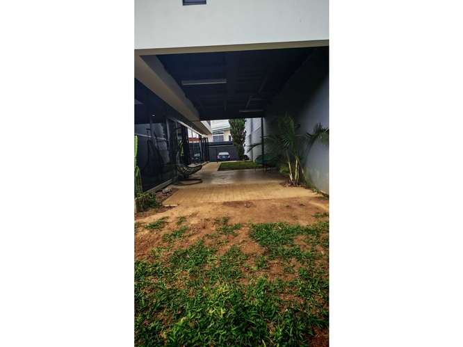Venta de casa en Curridabat en residencial privado - Imagen 3