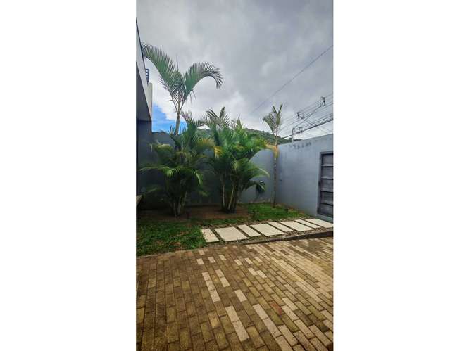 Venta de casa en Curridabat en residencial privado - Imagen 5