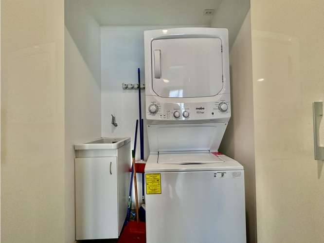 Escazu Village Apartamento Amueblado En Venta - Imagen 9