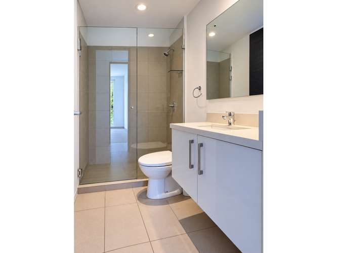 Apartamento semiamueblado de dos habitaciones en Escazú (inversión) - Imagen 9