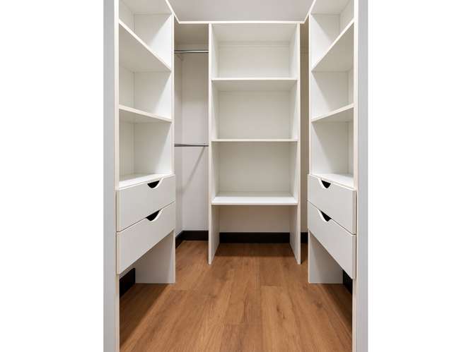 Apartamento semiamueblado de dos habitaciones en Escazú (inversión) - Imagen 7