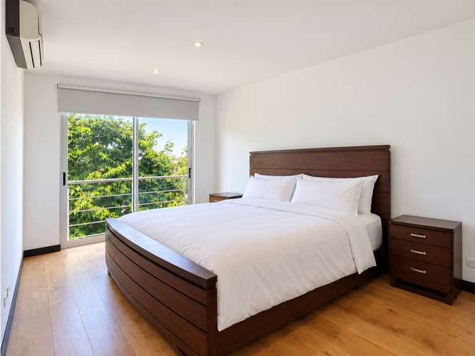 Apartamento semiamueblado de dos habitaciones en Escazú (inversión) - Imagen 6