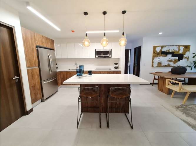 Venta de apartamento en Guachipelín a estrenar con linda vista - Imagen 2