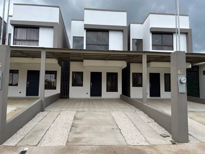 VENTA CASA DOS NIVELES CONDOMINIO AQUA | BELÉN