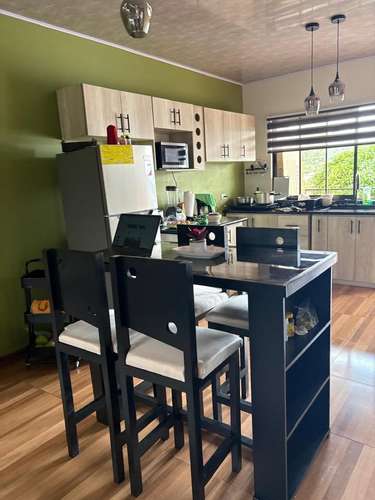 998877 / Apartamento en alquiler / Tres Ríos / 2 habitaciones / Balcones / Linda vista