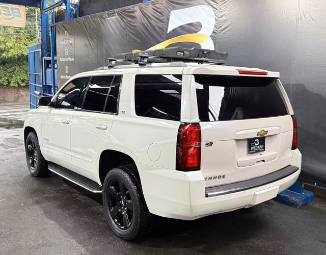 CHEVROLET TAHOE LTZ 2015 BLANCO AUTOMÁTICO 4X4