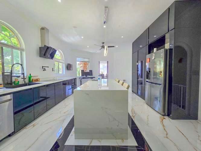 Lujosa Casa con Piscina Privada y Espectaculares Vistas / Piedades Santa Ana / 5 Habit. / 605 m² - Imagen 12