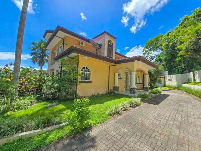 Lujosa Casa con Piscina Privada y Espectaculares Vistas / Piedades Santa Ana / 5 Habit. / 605 m² - Imagen 20