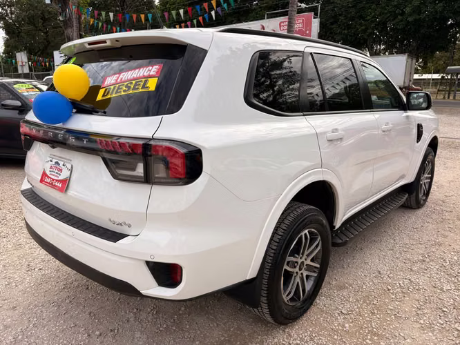 FORD EVEREST XLT-2023-AUTO-SHIFT TRONIC-7 PSJ- - Imagen 2