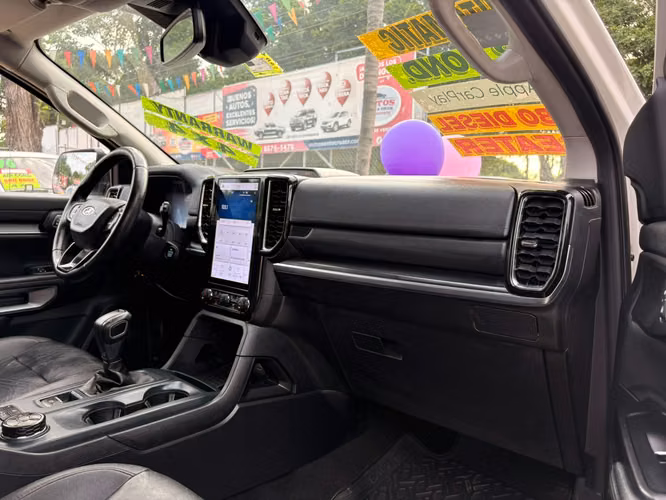 FORD EVEREST XLT-2023-AUTO-SHIFT TRONIC-7 PSJ- - Imagen 7
