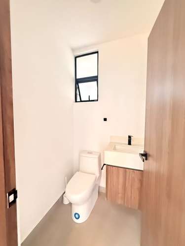 Alquiler en Condominio en Guachipelín, Escazú - Casa de 2 niveles