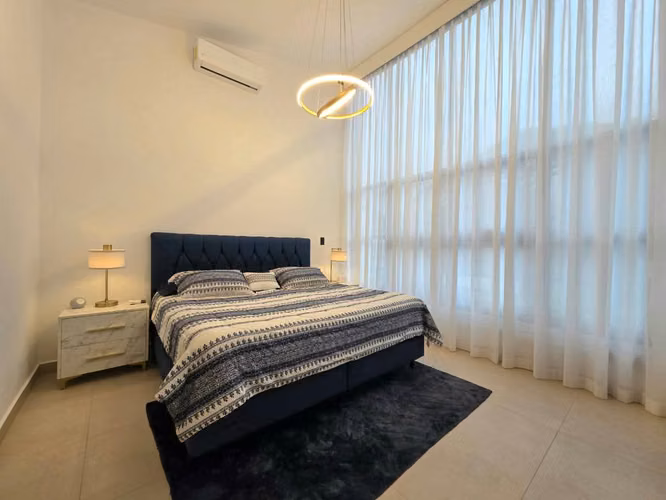 Alquiler en Condominio en Guachipelín, Escazú - Casa de 2 niveles - Imagen 11