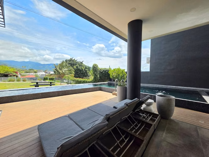 Venta de Casa en Guachipelín Escazú - De 3 niveles en Condominio - Imagen 17