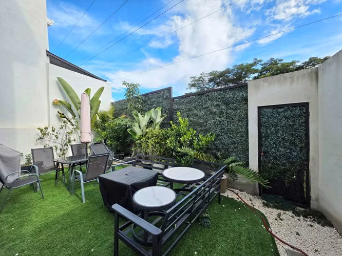 Venta de Casa en Guachipelín Escazú - De 3 niveles en Condominio - Imagen 10